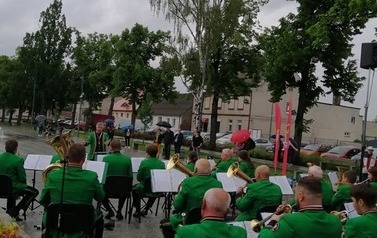 koncert Orkiestry Dętej na placu Karola Marcinkowskiego 2021