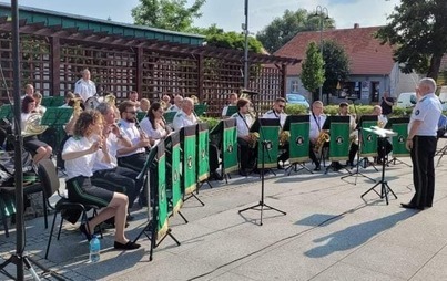 Zdjęcie do Sobotni koncert Orkiestry Dętej na placu Karola Marcinkowskiego 