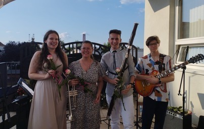 Zdjęcie do 22 lipca odbył się kolejny koncert na tarasie Biblioteki! Bartosz Krzyśka i jego przyjaciele zagrali piękny koncert :) 